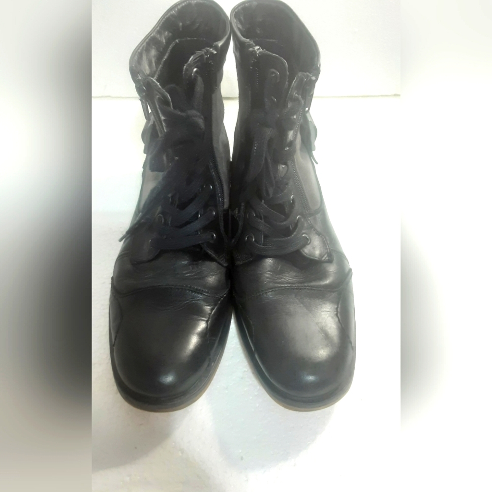 Steve Madden6 Leather Lace-Up Boots